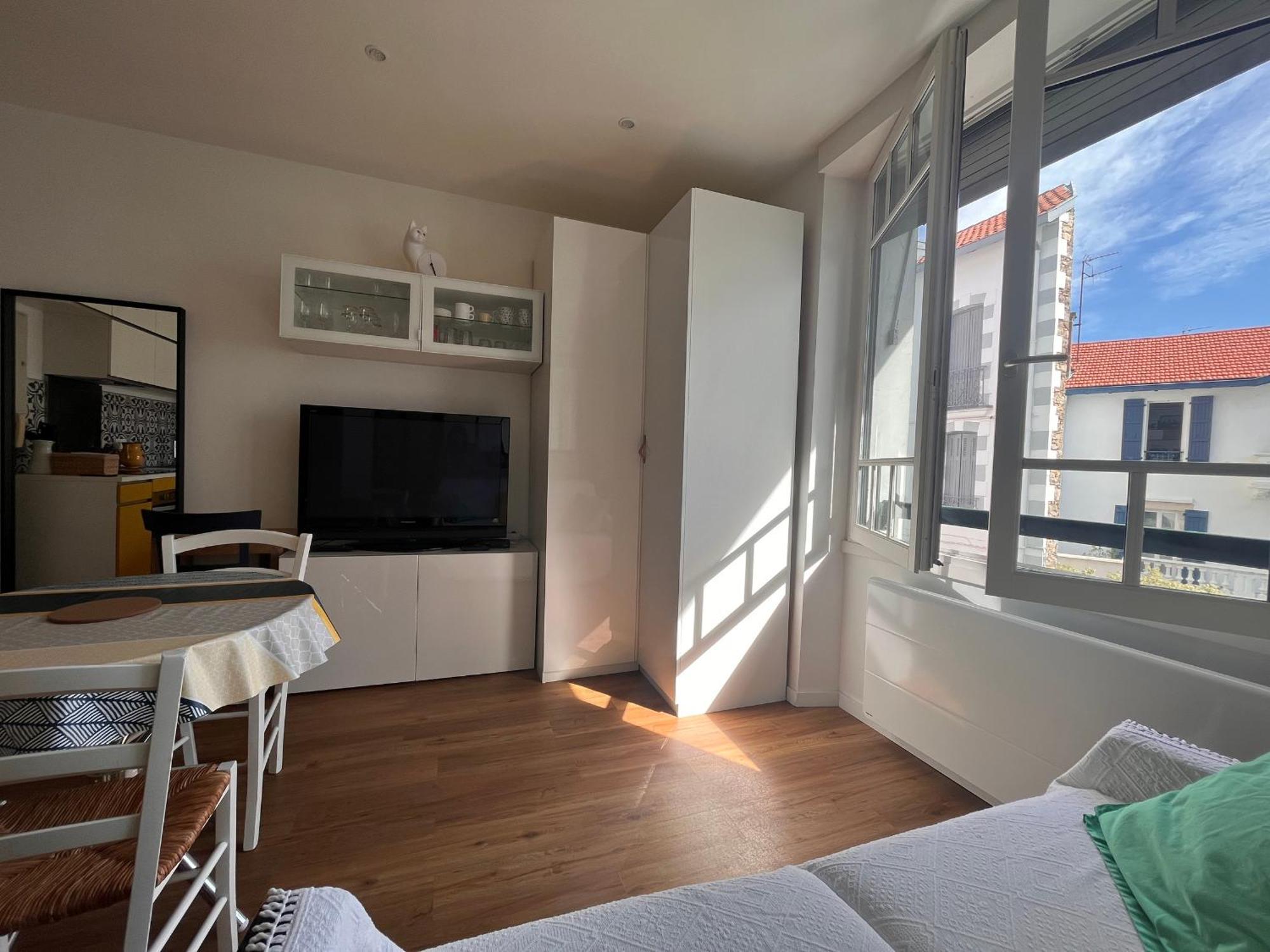 Appartement Lumineux 1 Chambre Au Coeur De Saint-Jean-De-Luz, Proche Plage Et Halles - Fr-1-239-890 Exterior foto