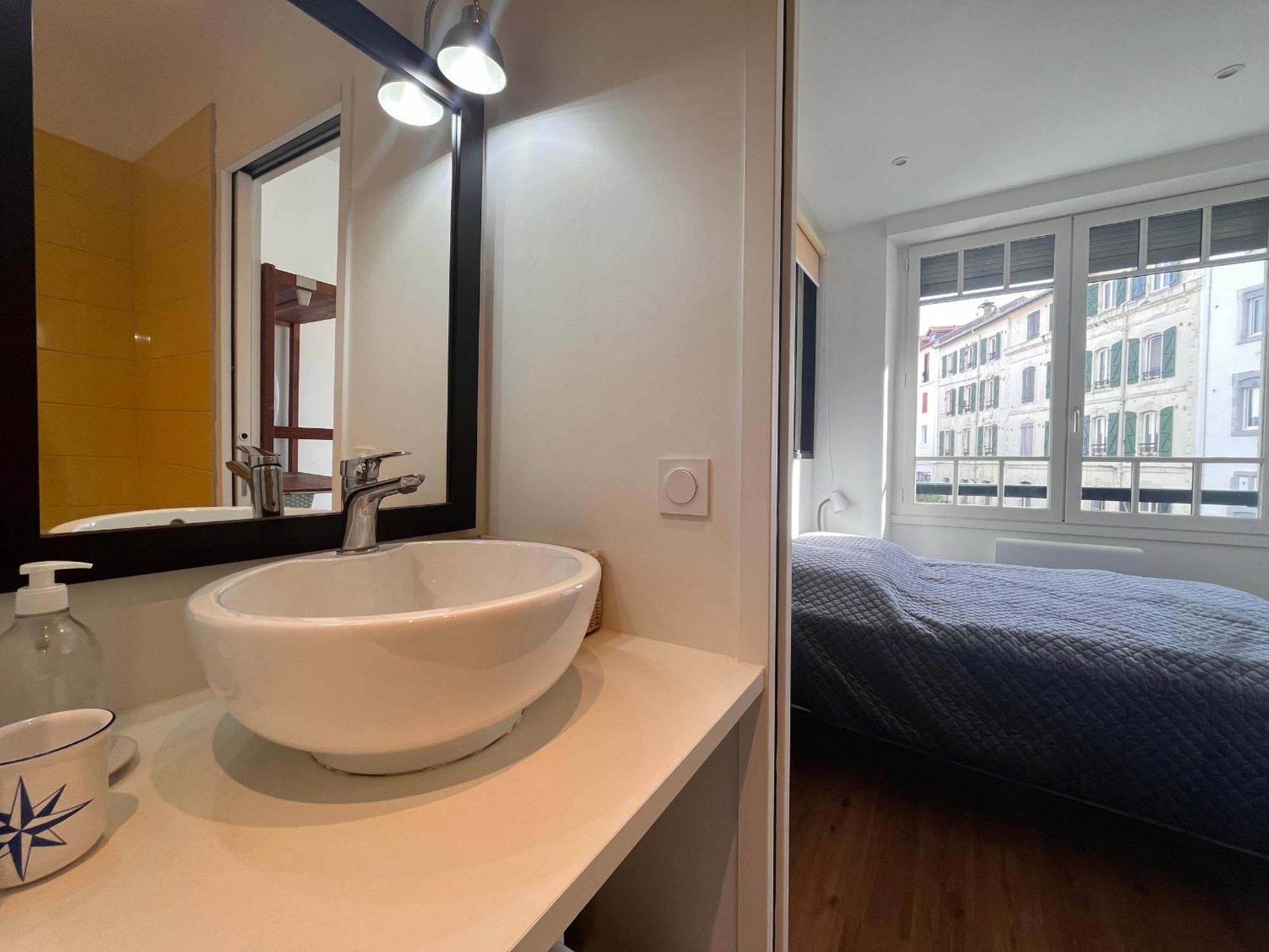 Appartement Lumineux 1 Chambre Au Coeur De Saint-Jean-De-Luz, Proche Plage Et Halles - Fr-1-239-890 Exterior foto