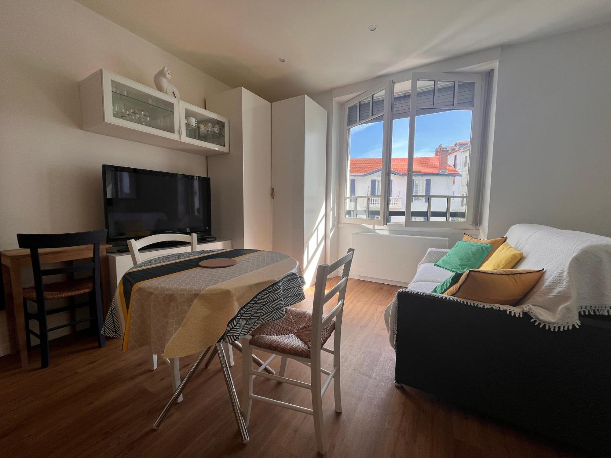 Appartement Lumineux 1 Chambre Au Coeur De Saint-Jean-De-Luz, Proche Plage Et Halles - Fr-1-239-890 Exterior foto